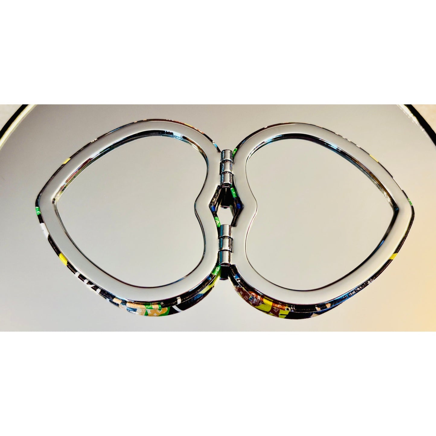 COMPACT MIRROR: 🩷-Shaped Blk, Red, Blue, Green Collab 80’s New Wave Design,NWOT