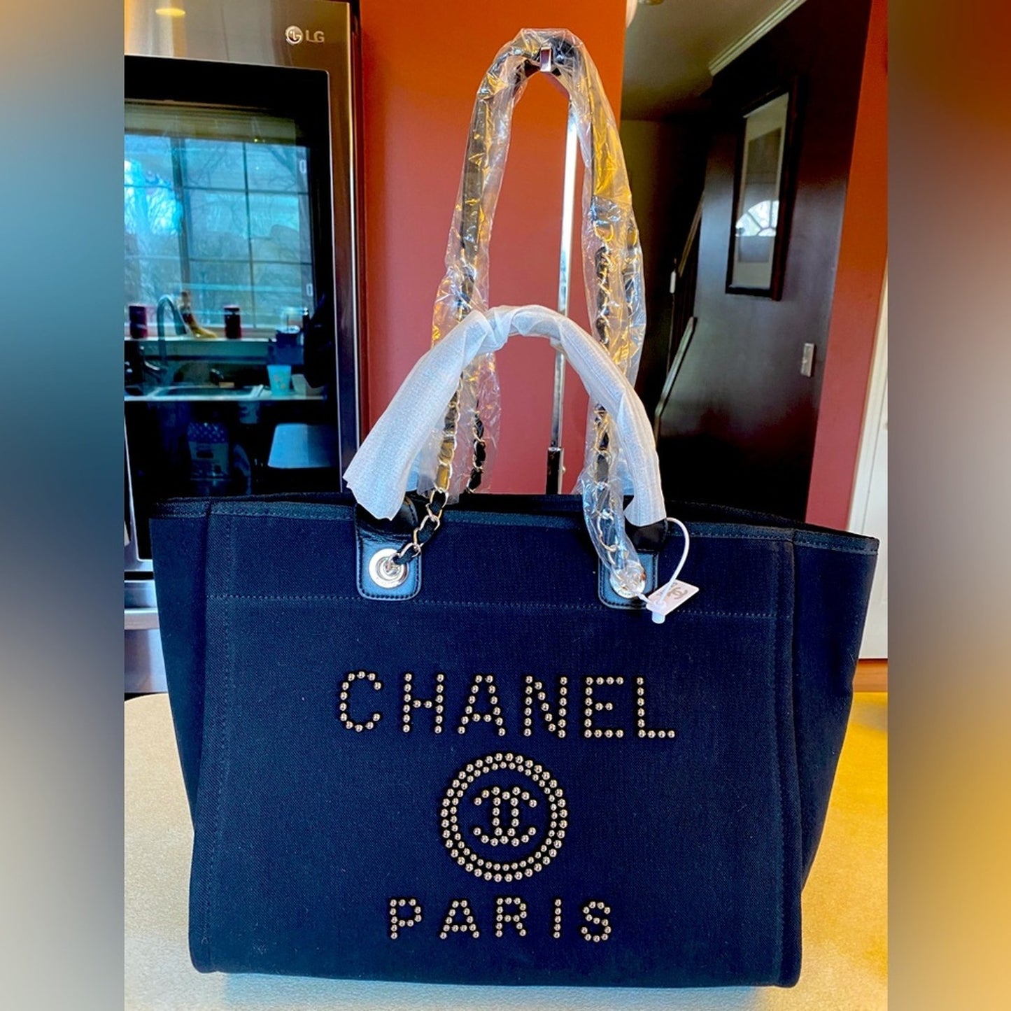 FASHION: Black Cloth Tote Shoulder Bag w/Studded Detailing & Dust Bag, NWTT