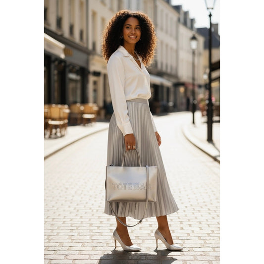 PURSE: Silver Pleather “TOTE BAG,” Lg Adj Crossbody w/Hardware Closure, NWOT