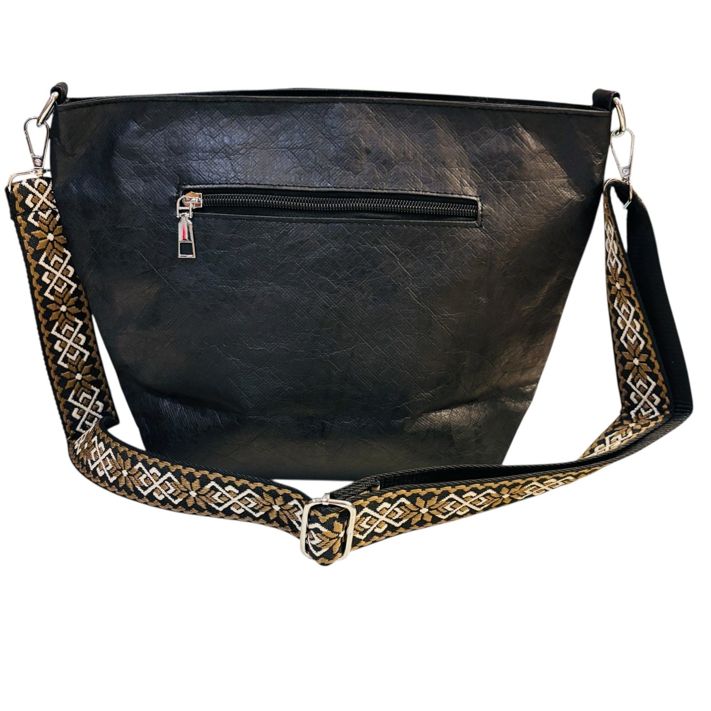 PURSE: Black & White Tyvek Crossbody w/Wide Woven Shoulder Strap, Dustbag, NWOT