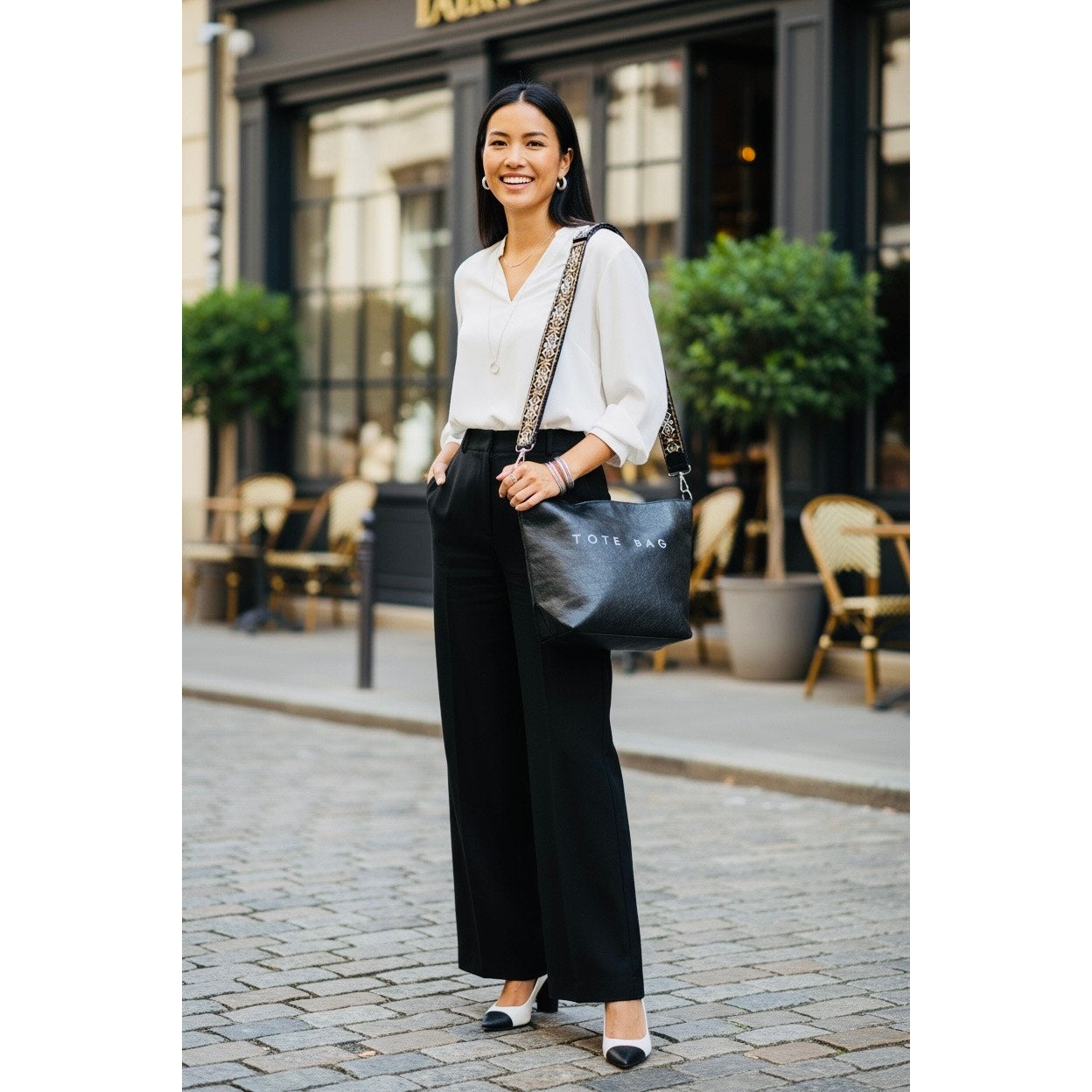 PURSE: Black & White Tyvek Crossbody w/Wide Woven Shoulder Strap, Dustbag, NWOT