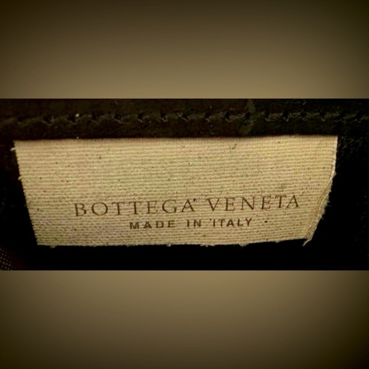 BOTTEGA Veneta Zip Around Wallet w/BOTTEGA Keychain & Unbranded Chain, COA.  EUC