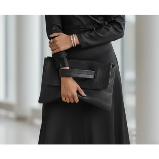 CLUTCH WRISTLET: Black High-Quality Faux Leather Large Capacity Purse, NIP