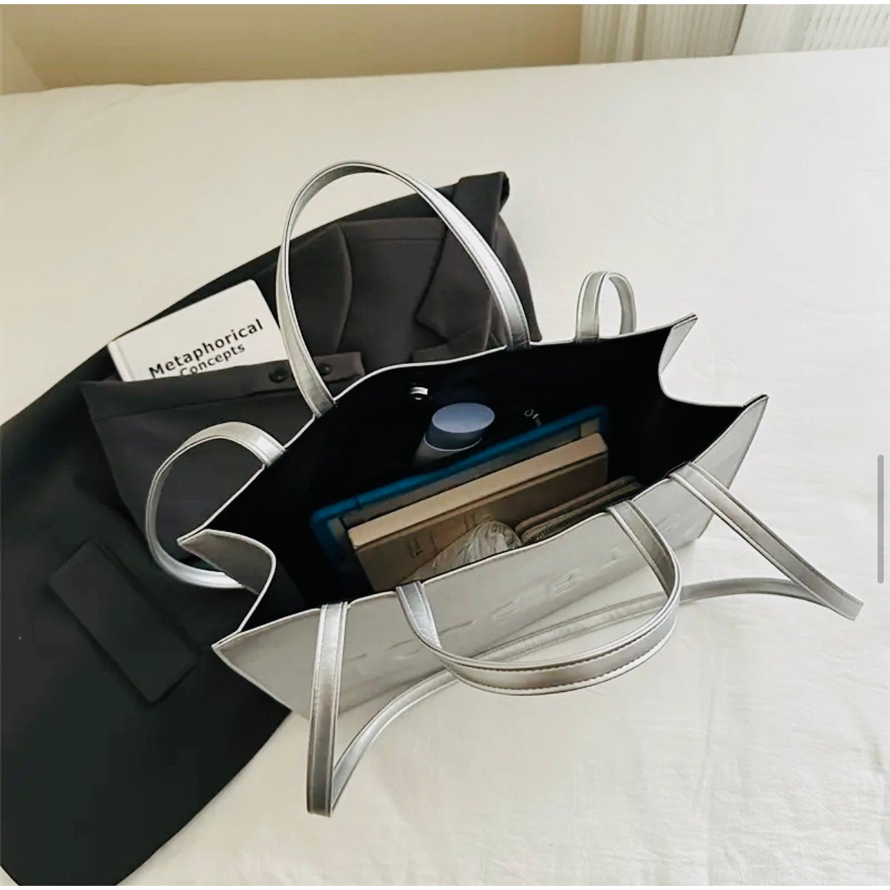 PURSE: Silver Pleather “TOTE BAG,” Lg Adj Crossbody w/Hardware Closure, NWOT