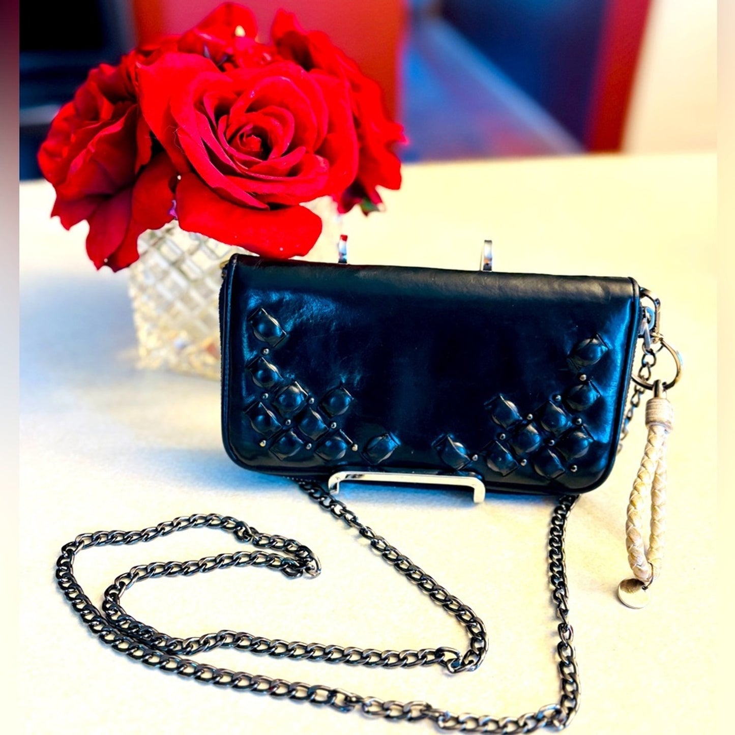 BOTTEGA Veneta Zip Around Wallet w/BOTTEGA Keychain & Unbranded Chain, COA.  EUC