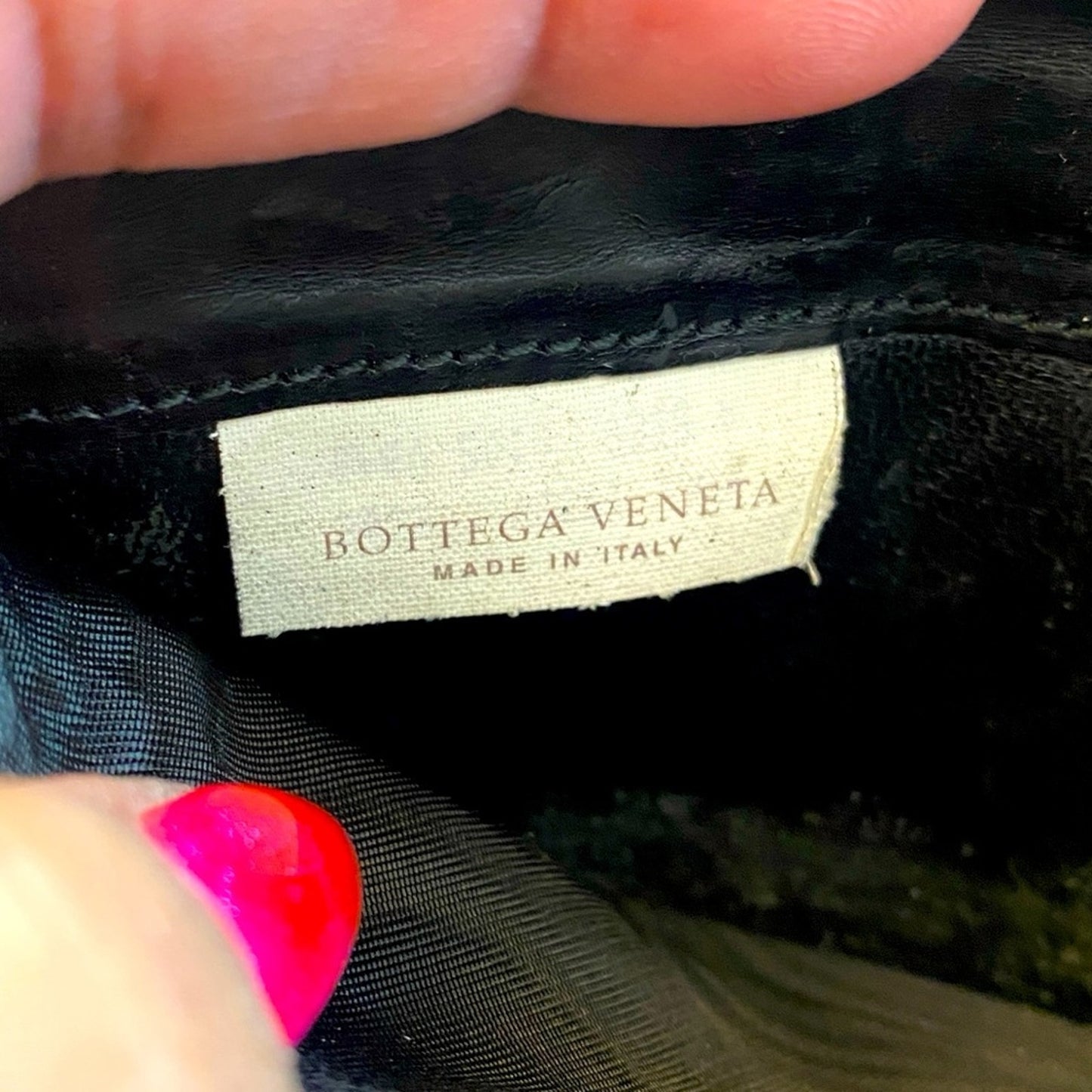 BOTTEGA Veneta Zip Around Wallet w/BOTTEGA Keychain & Unbranded Chain, COA.  EUC