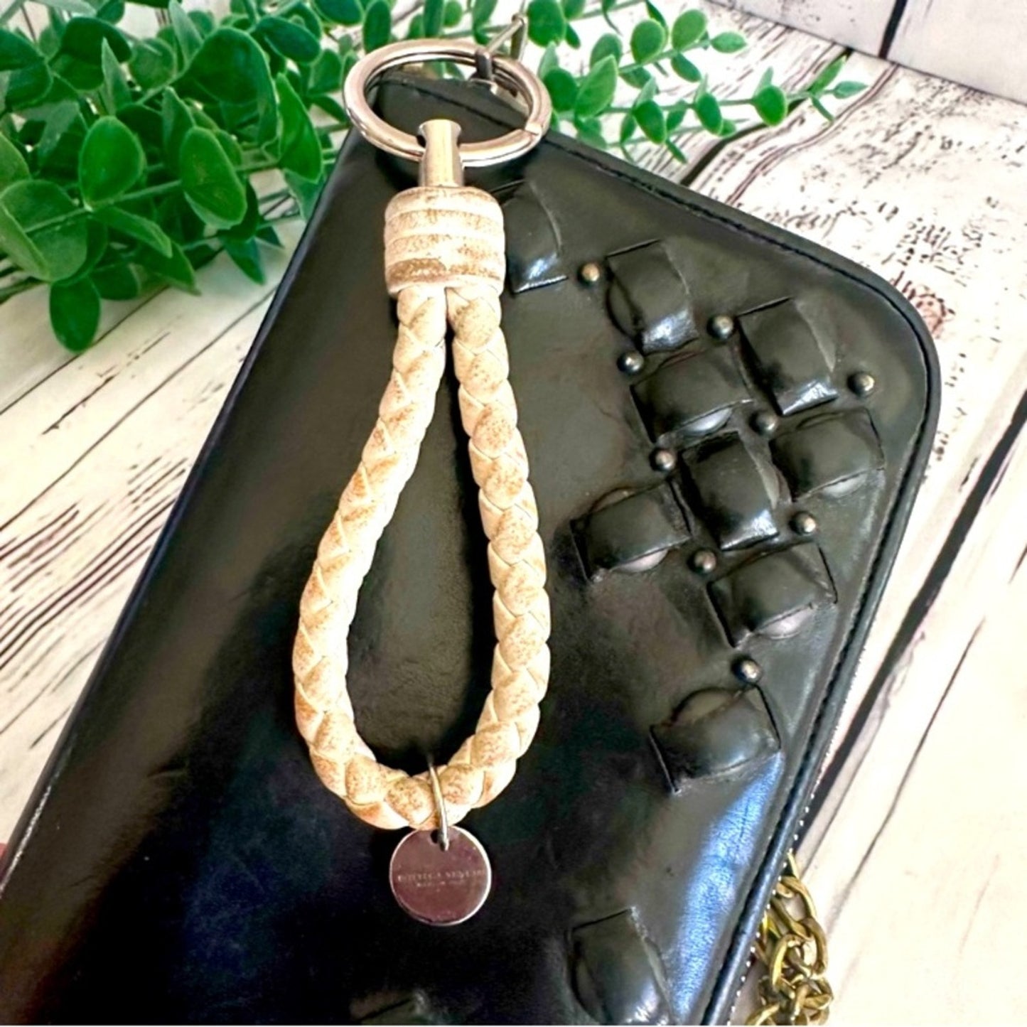 BOTTEGA Veneta Zip Around Wallet w/BOTTEGA Keychain & Unbranded Chain, COA.  EUC