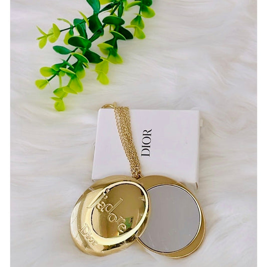 COMPACT MIRROR: j’adore DIOR Golden Tone w/Matching 3 Link Chain Wristlet, NWOT