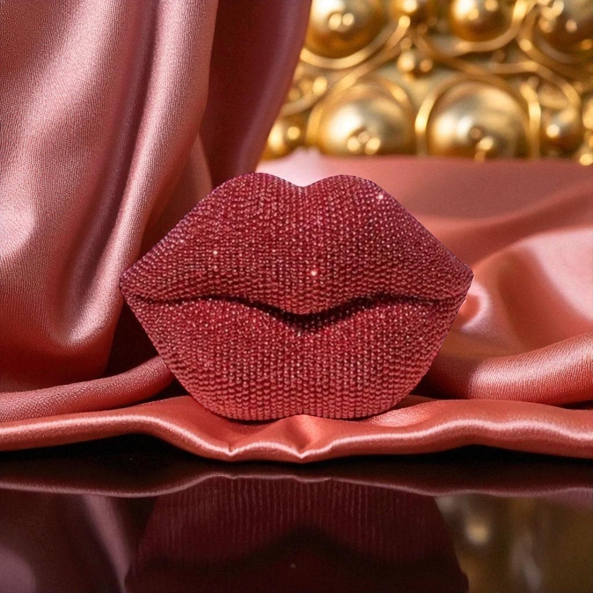 1 PC DECOR: Red Glitter Beaded Resin Textured Lips Statue w/Sleek Finish, NIB